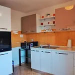 Lucy Apartmán *